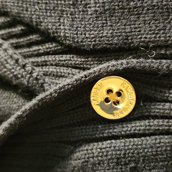 Cardigan - Picture 4 of 4